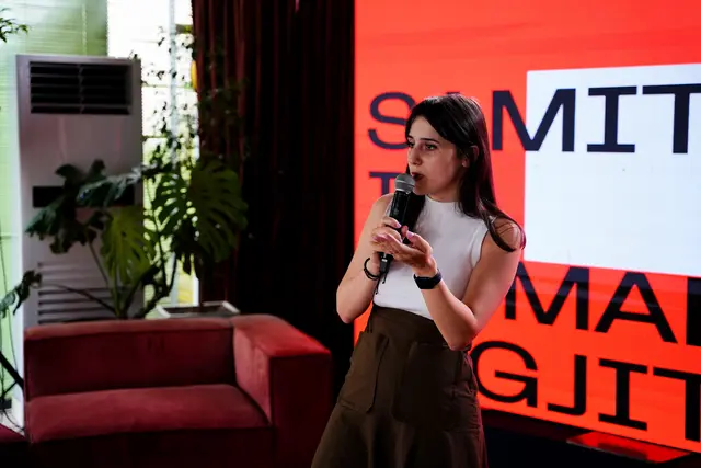 Panel and audience at the Digital Nomads Summit in Tirana (photo DN-07)
