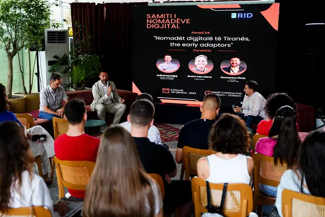 Panel and audience at the Digital Nomads Summit in Tirana (photo DN-11)
