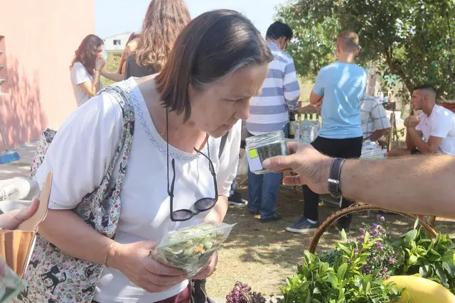 RiD activity with communities and young people (photo FD-27)
